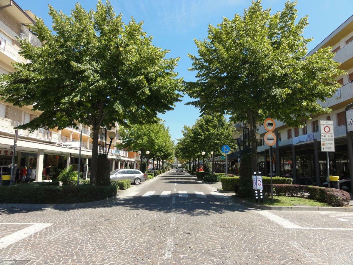 Storione - Appartamenti Bibione Exteriér fotografie